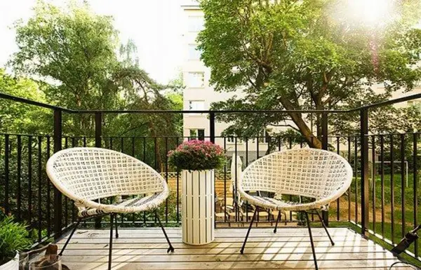 wooden floor balcony design ideas modern patio furniture contemporary planter - 15000 عقار